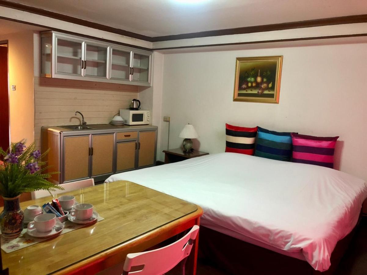 Interchange Tower Serviced Apartment - Sha Extra Plus Bangkok Exterior photo