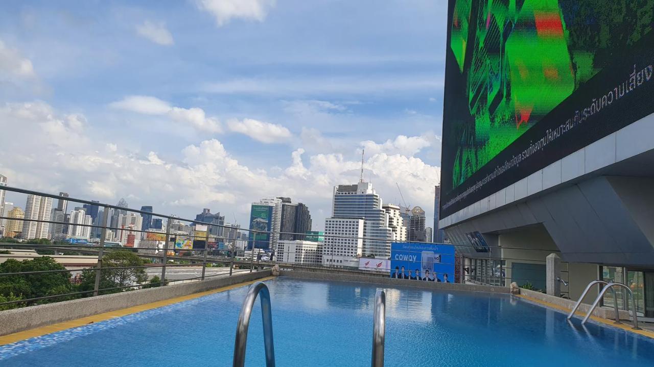 Interchange Tower Serviced Apartment - Sha Extra Plus Bangkok Exterior photo