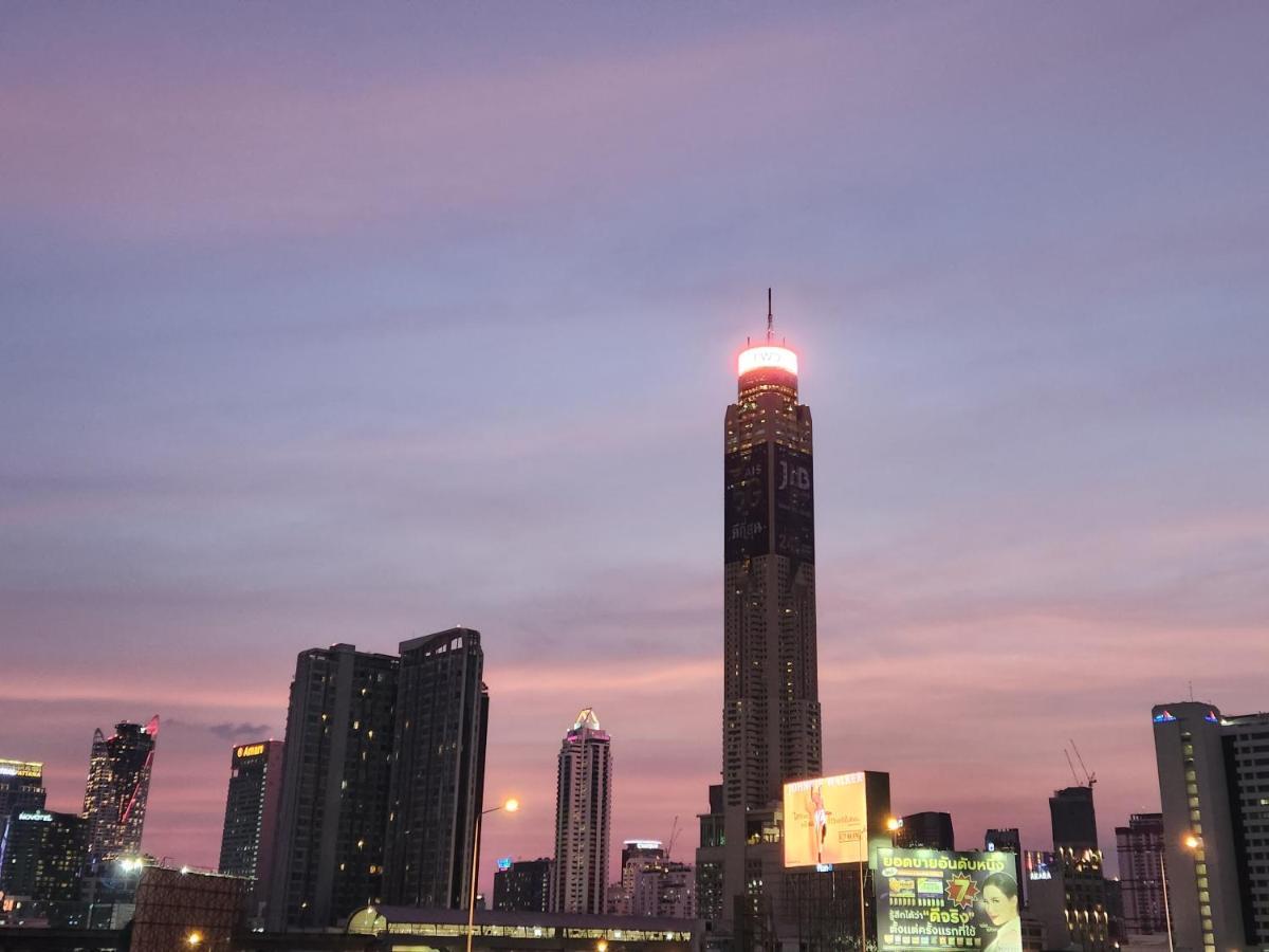 Interchange Tower Serviced Apartment - Sha Extra Plus Bangkok Exterior photo