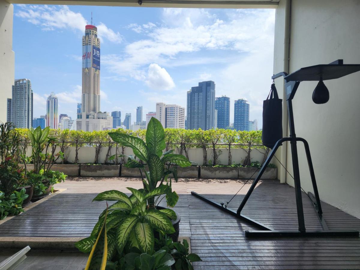 Interchange Tower Serviced Apartment - Sha Extra Plus Bangkok Exterior photo
