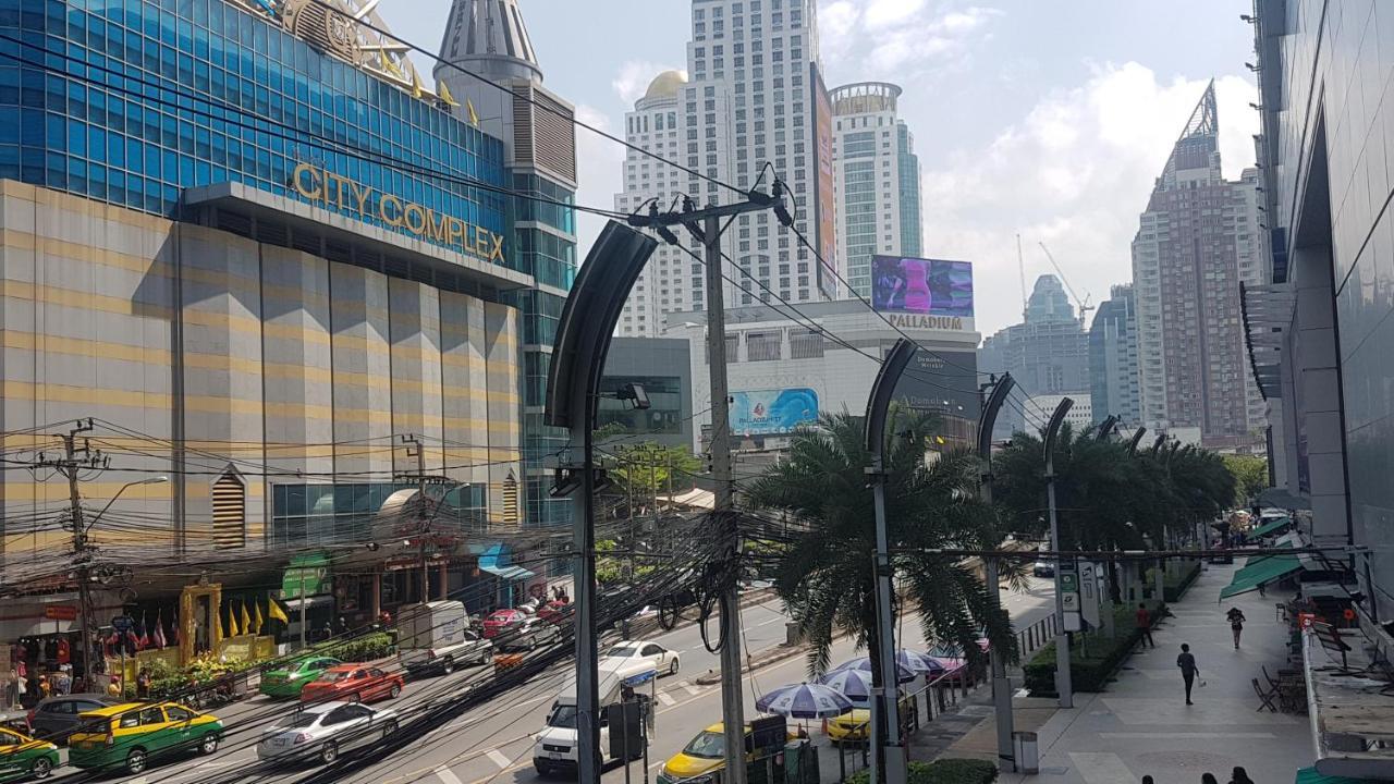 Interchange Tower Serviced Apartment - Sha Extra Plus Bangkok Exterior photo